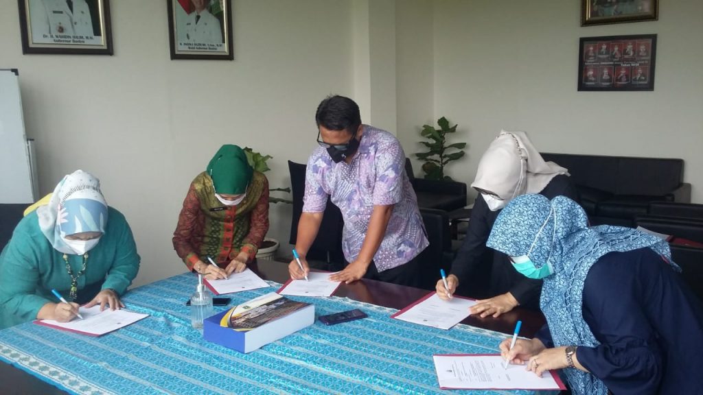 Penandatanganan Perjanjian Kinerja Dengan Eselon Dp Akkb Provinsi