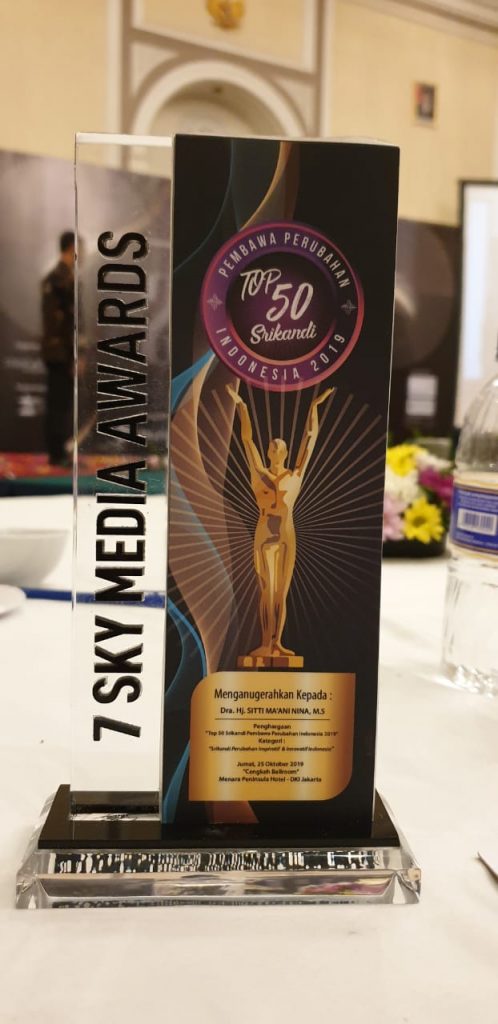 Anugerah penghargaan 50 Top Srikandi Pembawa Perubahan Indonesia 2019