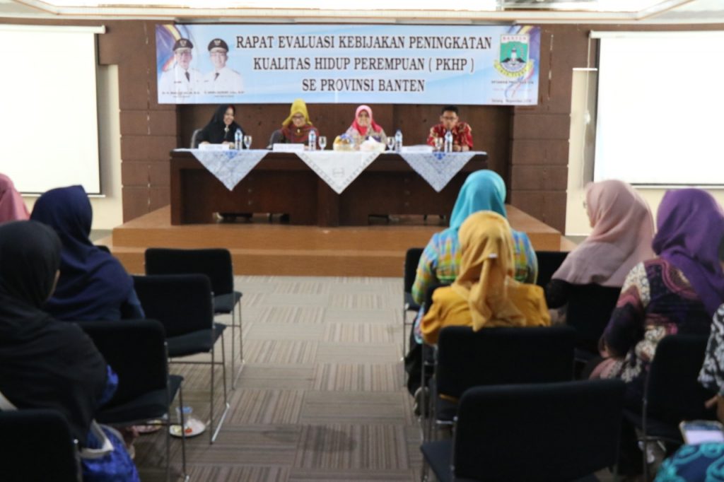 Evaluai Program Peningkatan Kualitas Hidup Perempuan