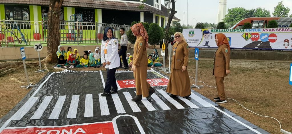 TPADay Dare ALBANTANI Binaan DP3AKKBka PKKDWP Banten Belajar Berlalu Lintas 