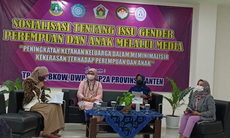 Talkshow Peningkatan Ketahanan Keluarga dalam Meminimalisir Kekerasan Terhadap Perempuan dan Anak